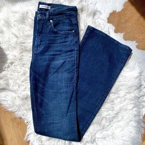 NWOT GOOD AMERICAN Flare Jeans Size 2/26
